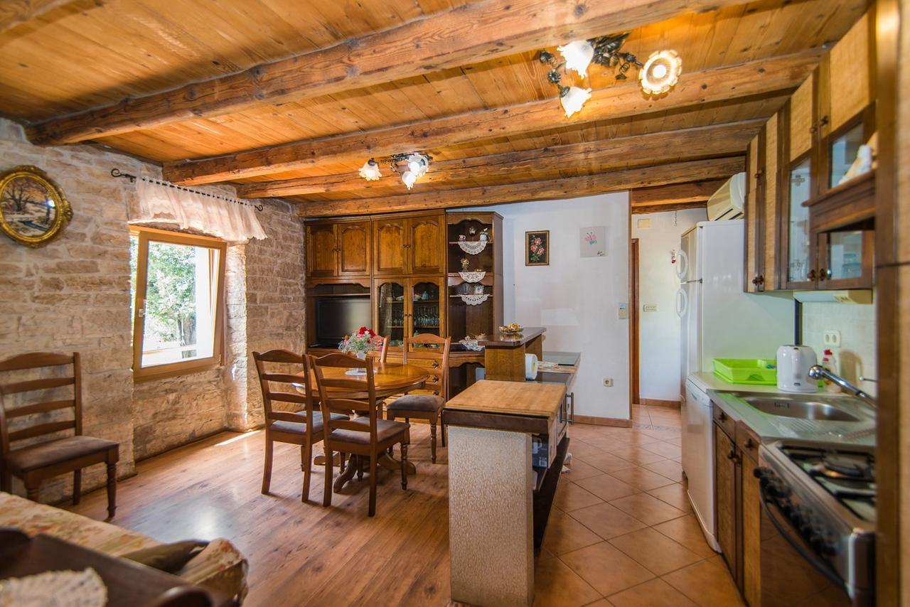 Apartment Nilda Valdi Sabadin Buitenkant foto